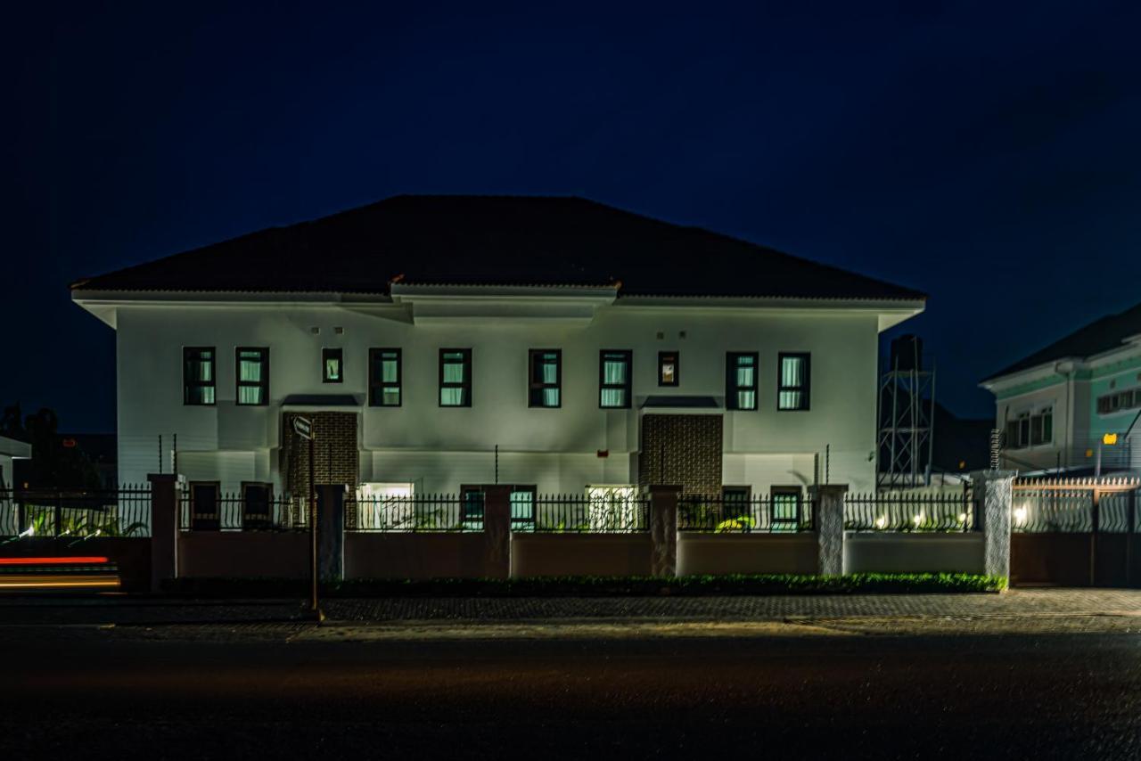 Quest Boutique Hotel Gwarinpa Exterior photo
