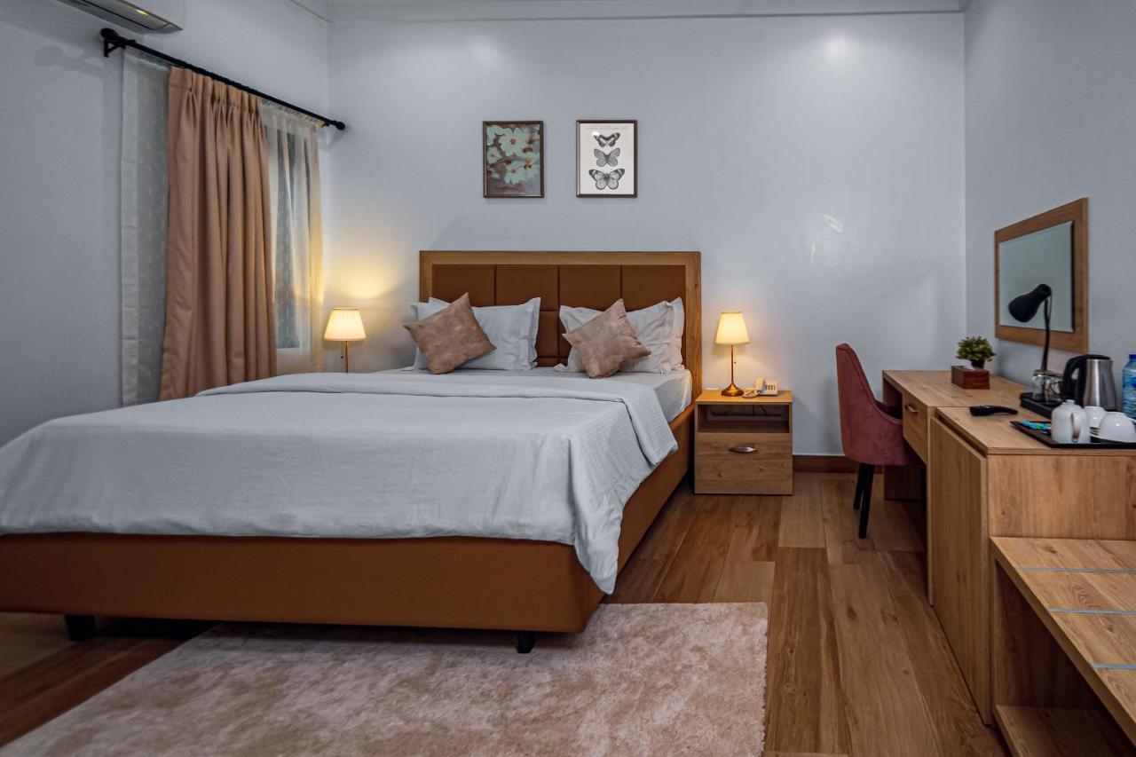 Quest Boutique Hotel Gwarinpa Exterior photo