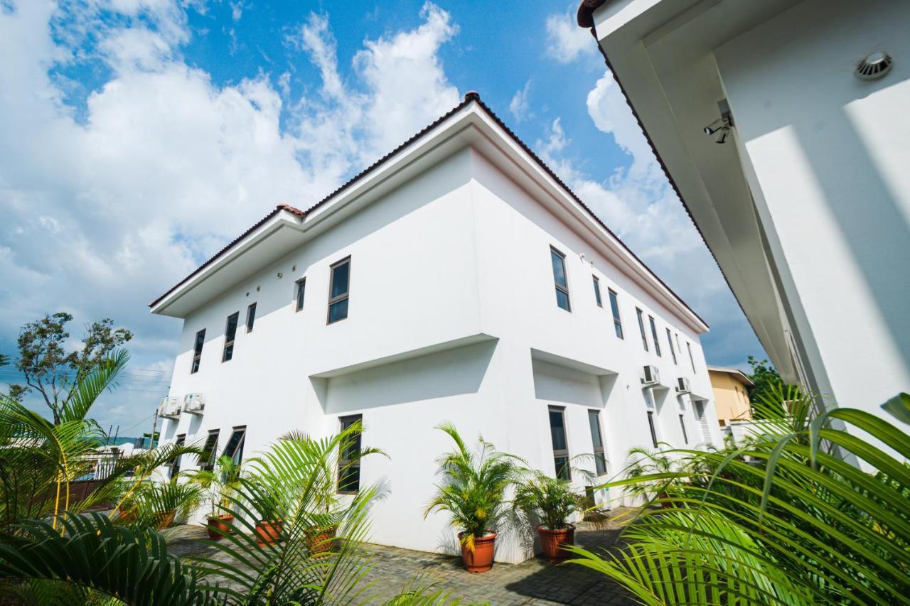 Quest Boutique Hotel Gwarinpa Exterior photo